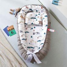 Load image into Gallery viewer, Baby Sleeping Nest Bed100% Soft Cotton Newborn Lounger Portable Crib Suitable Baby nest
